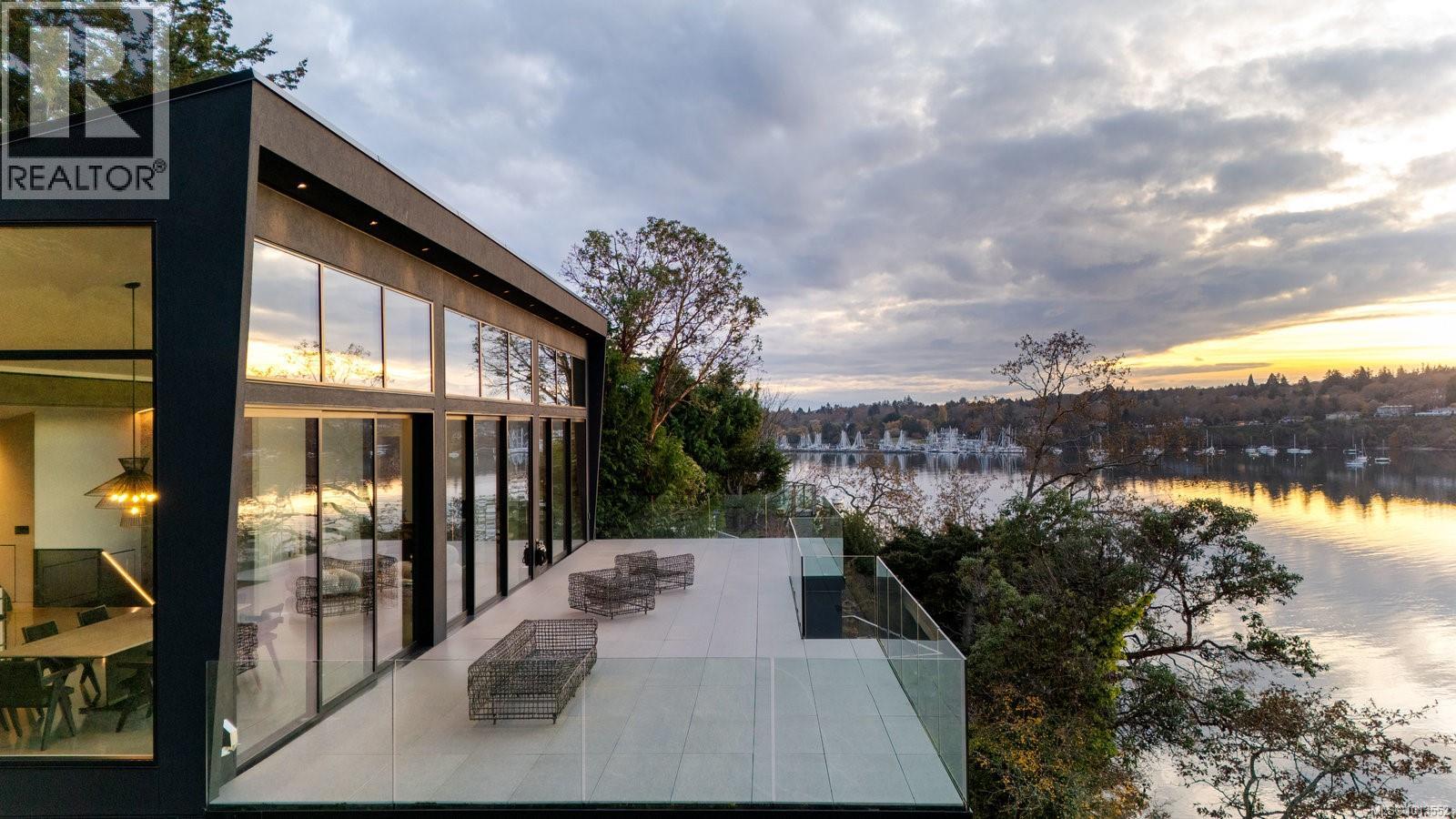  2701 Sea View Road, Saanich