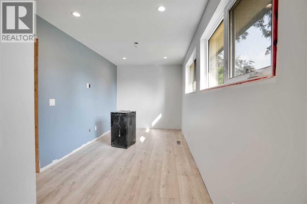 Single Family House Bungalow for Sale in  Lynnover Way SE Ogden Calgary 
