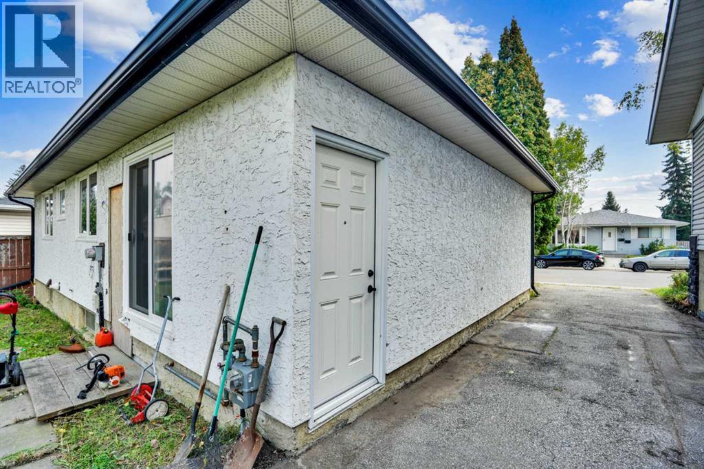 Single Family House Bungalow for Sale in  Lynnover Way SE Ogden Calgary 