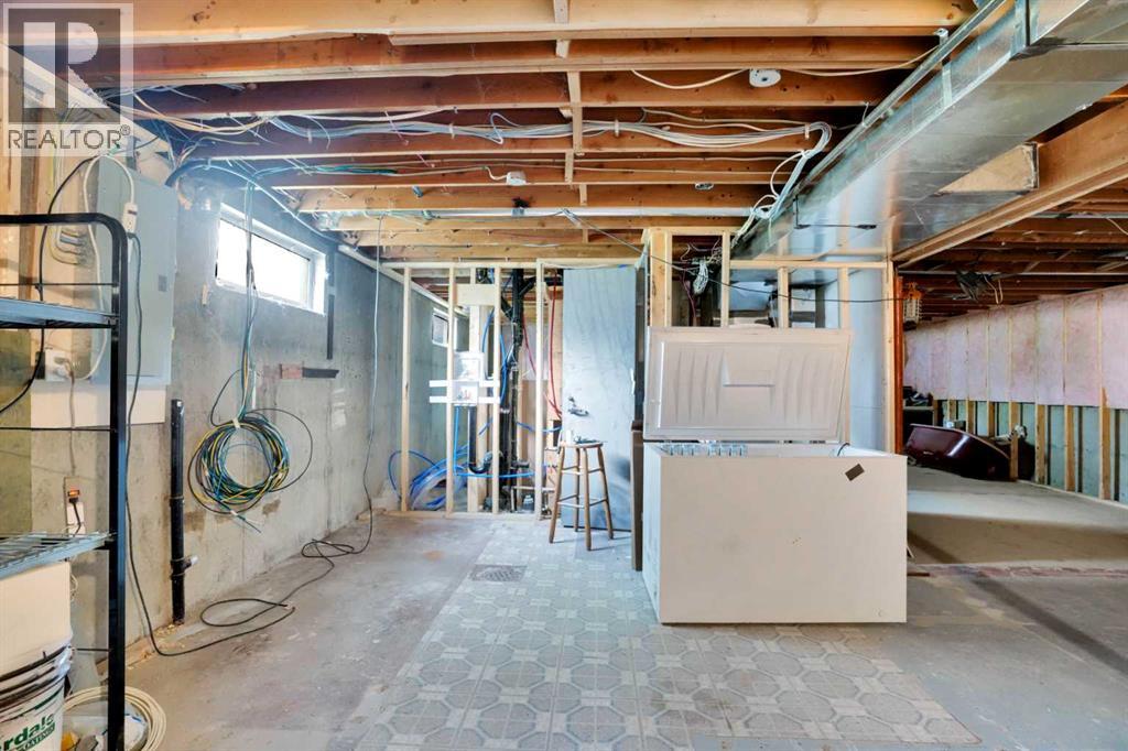 Single Family House Bungalow for Sale in  Lynnover Way SE Ogden Calgary 