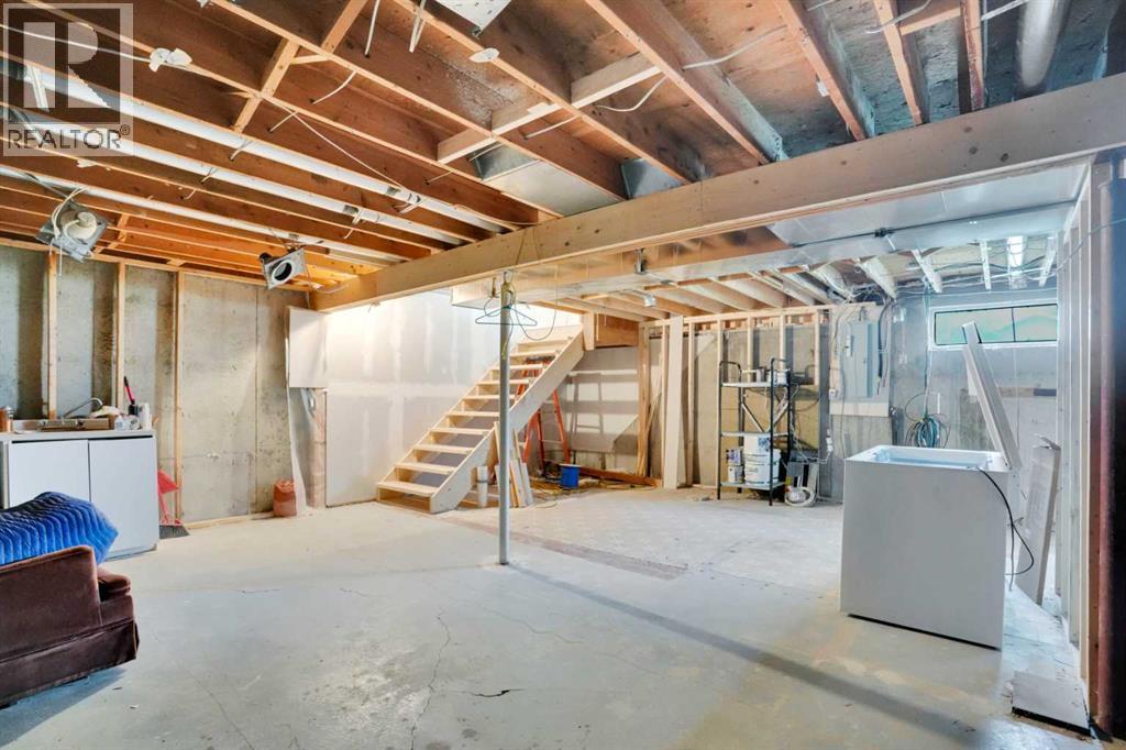 Single Family House Bungalow for Sale in  Lynnover Way SE Ogden Calgary 