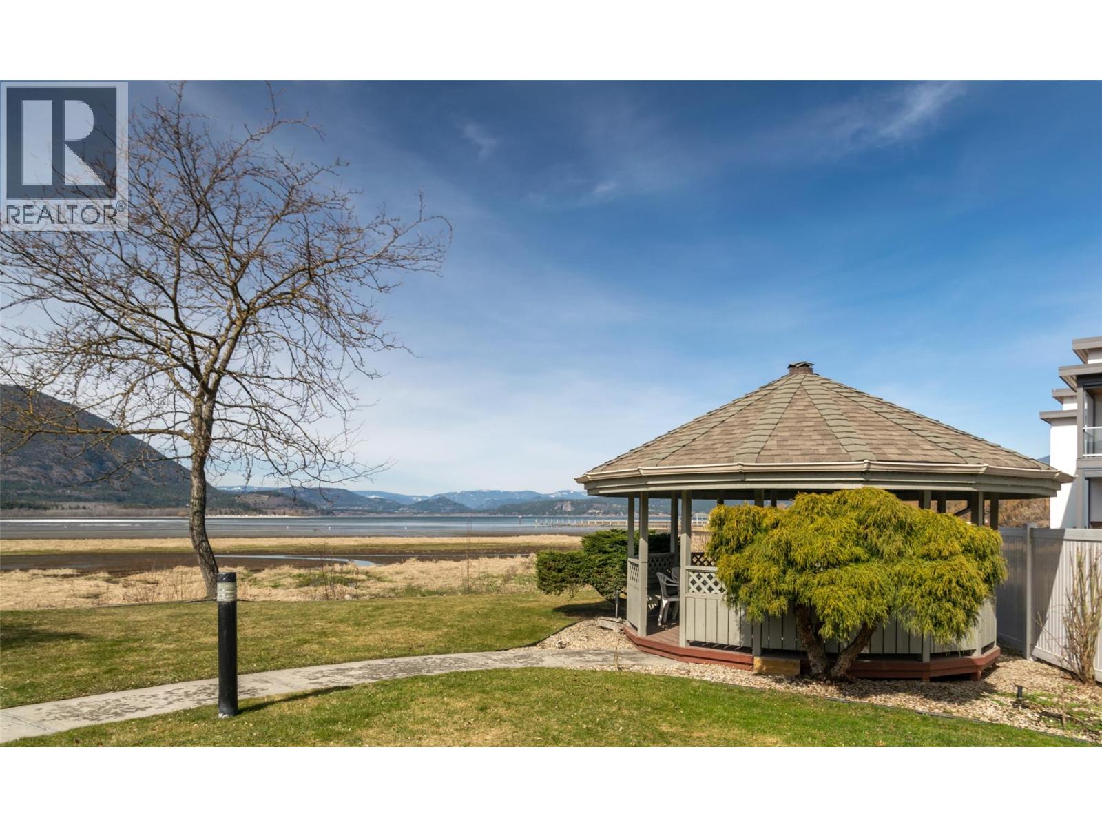 26 111 Harbourfront Drive Northwest, Salmon Arm