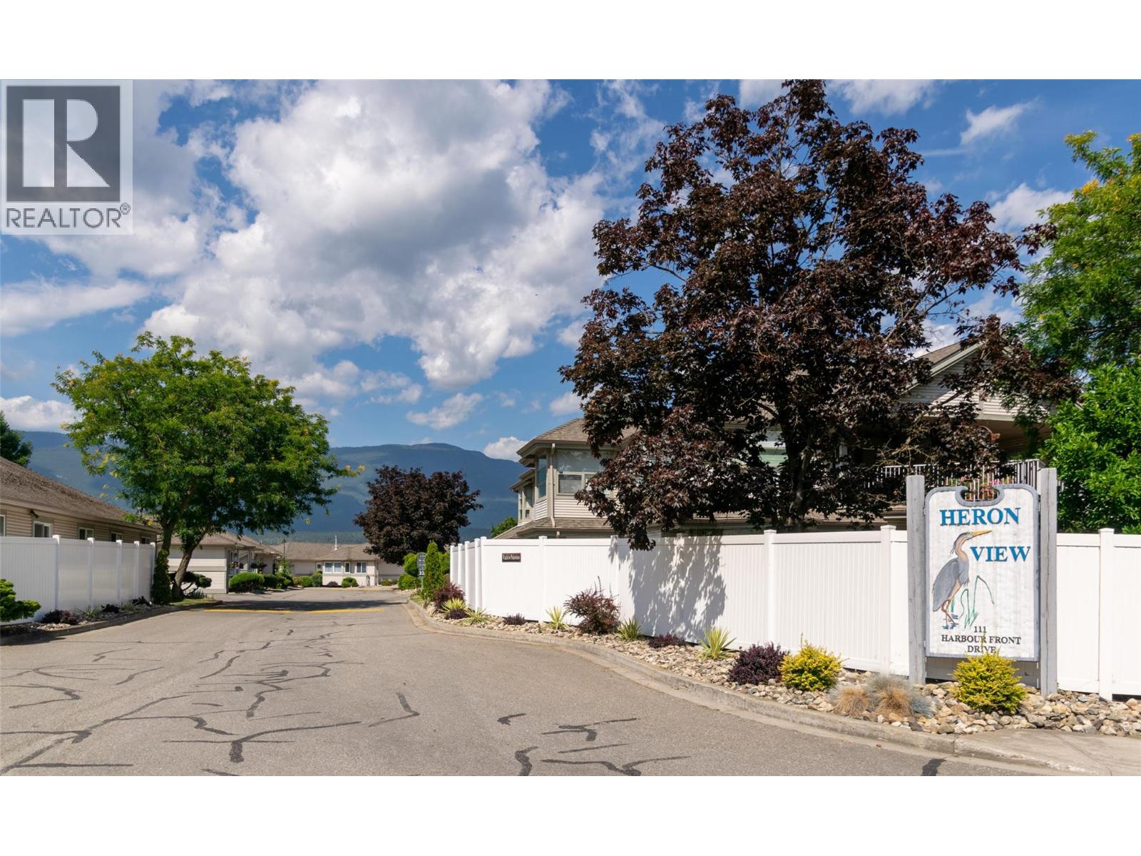 26 111 Harbourfront Drive Northwest, Salmon Arm