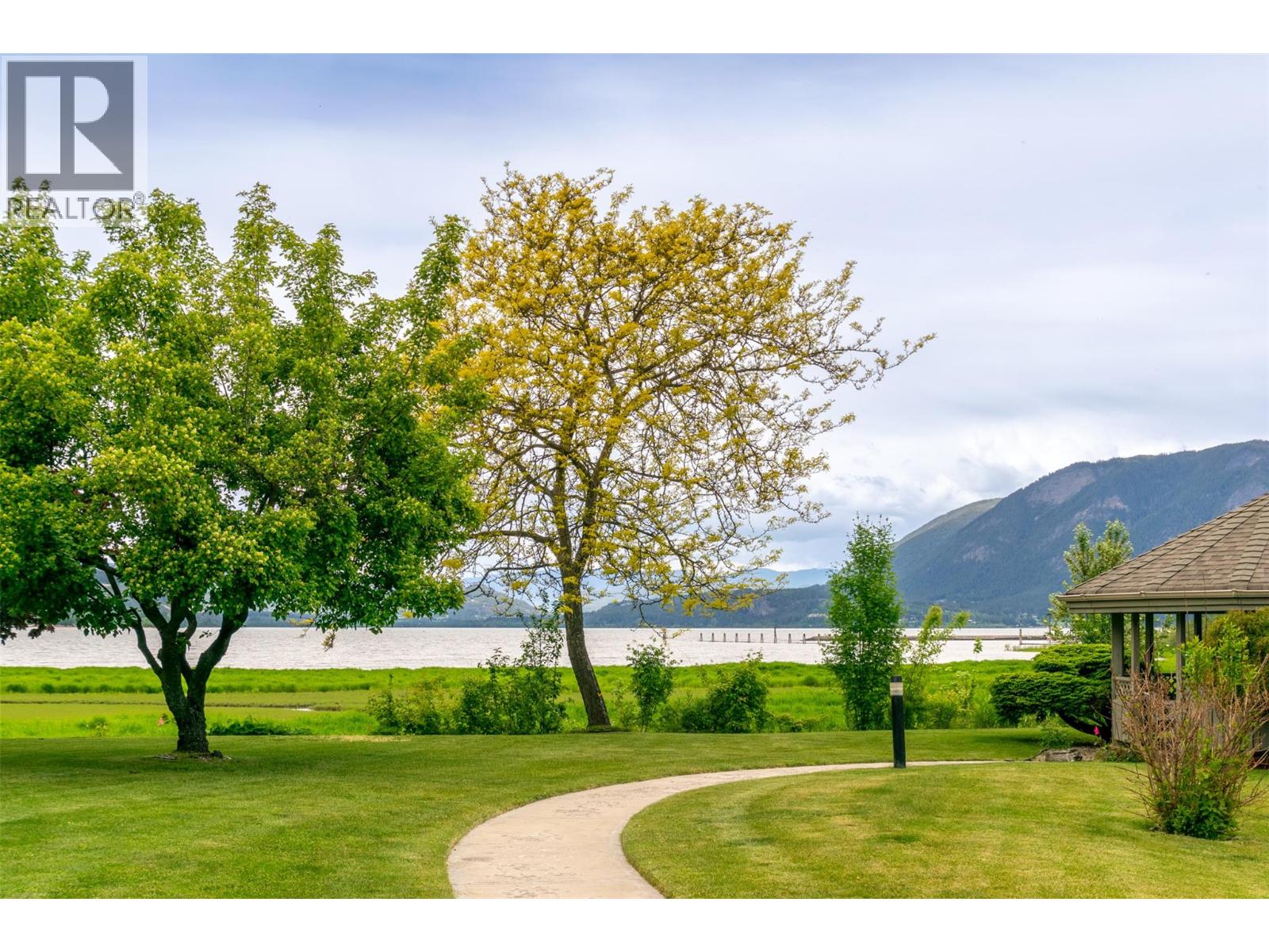 26 111 Harbourfront Drive Northwest, Salmon Arm
