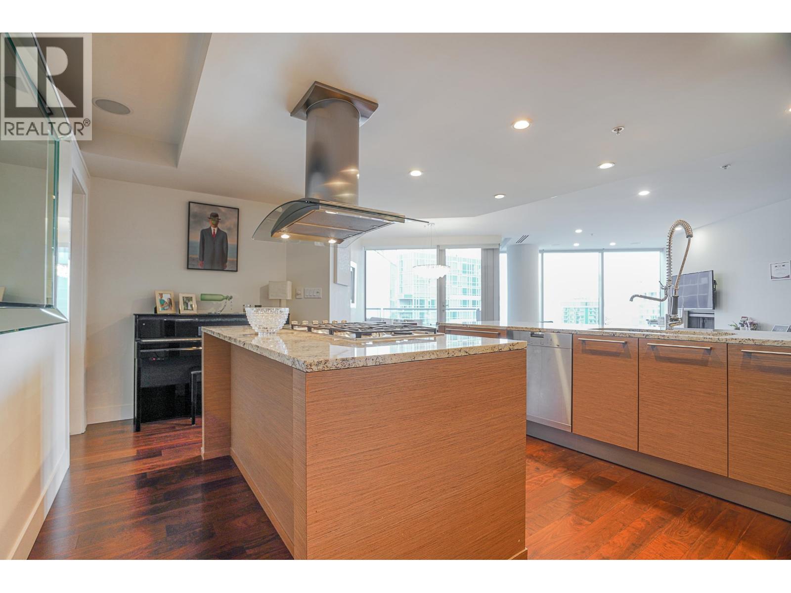 3001 1111 ALBERNI STREET, Vancouver