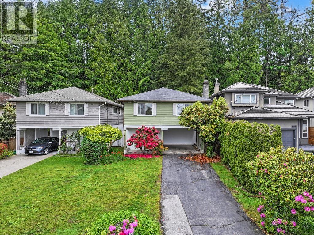 1560 BURRILL AVENUE, North Vancouver