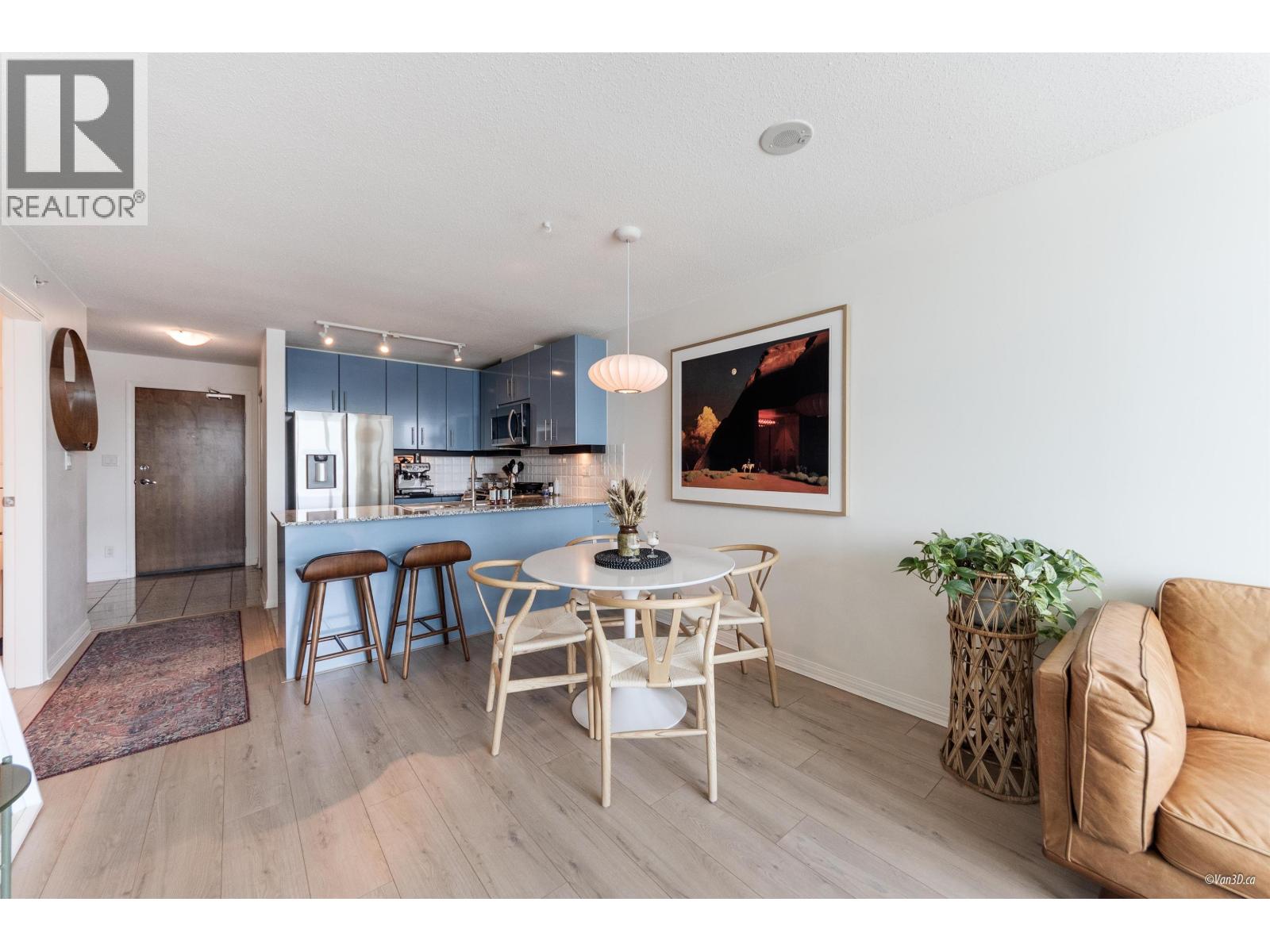 1002 188 E ESPLANADE ESPLANADE, North Vancouver