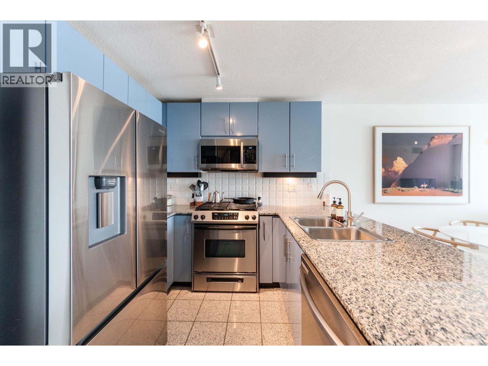 1002 188 E ESPLANADE ESPLANADE, North Vancouver