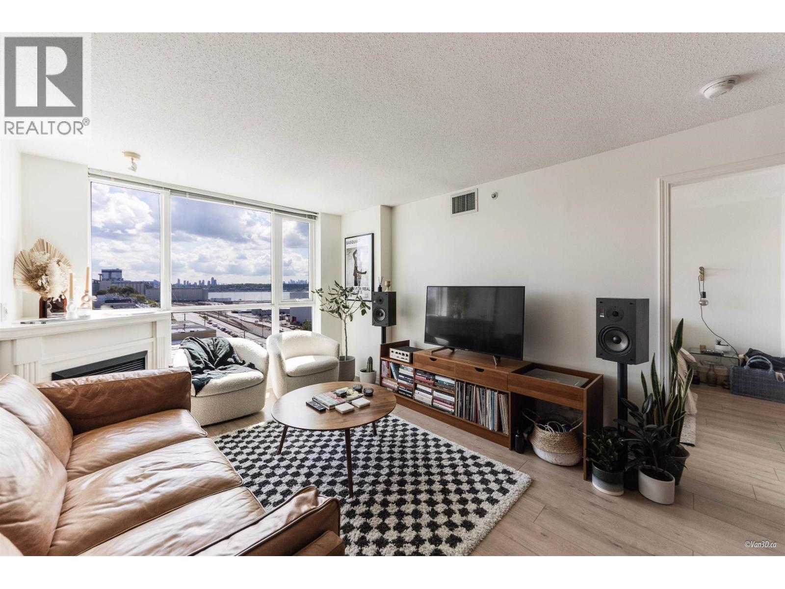 1002 188 E ESPLANADE ESPLANADE, North Vancouver