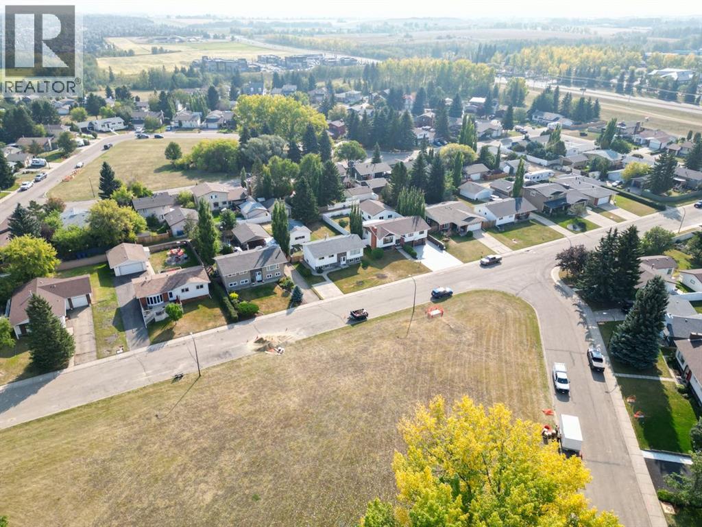 23 Berry Avenue, Red Deer