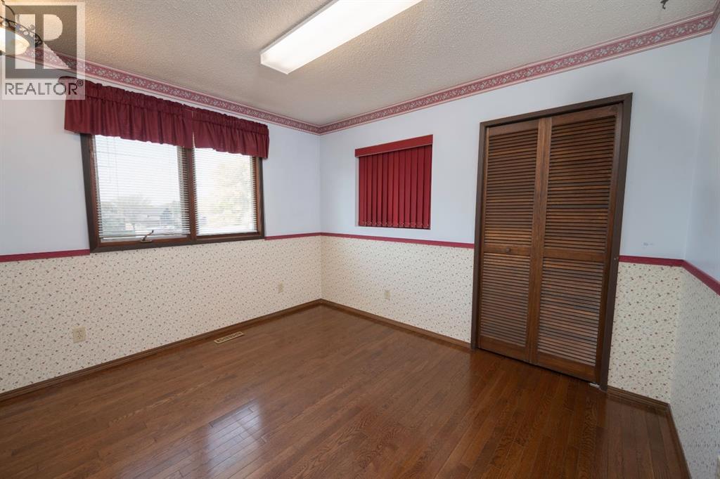 23 Berry Avenue, Red Deer