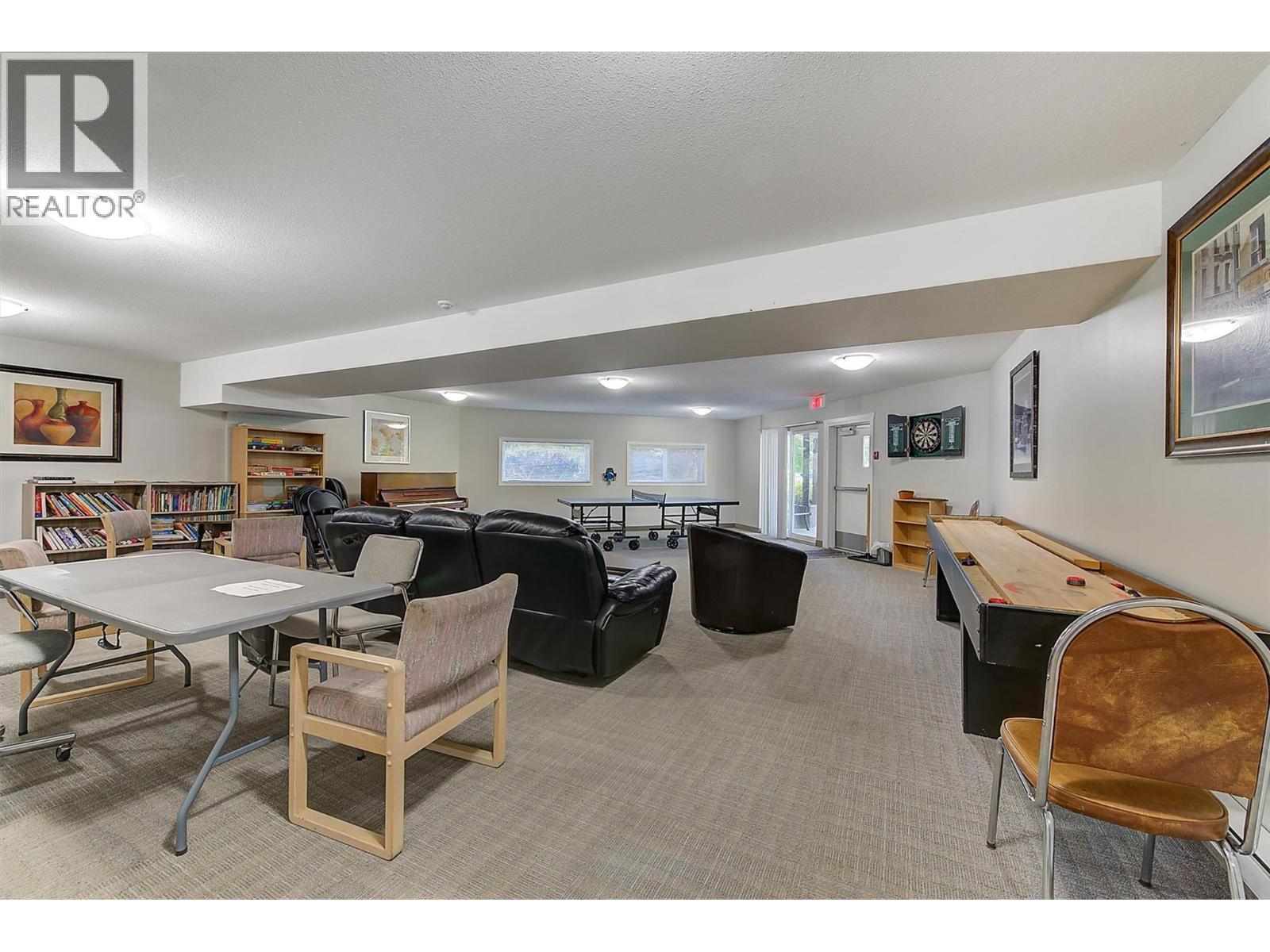 313 3842 Gordon Drive, Kelowna