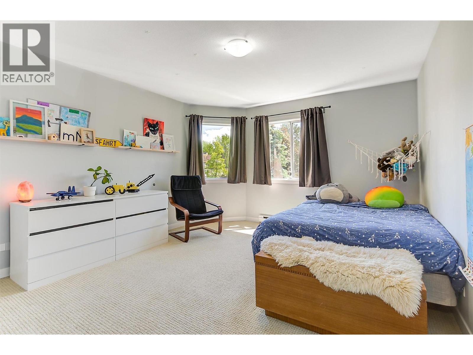 313 3842 Gordon Drive, Kelowna