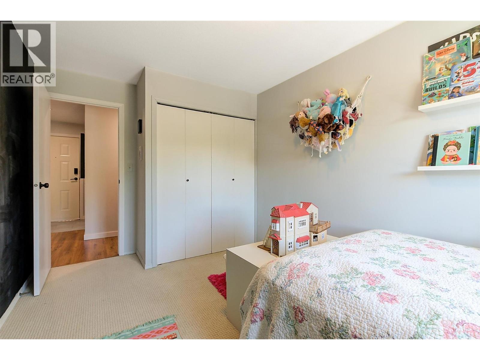 313 3842 Gordon Drive, Kelowna