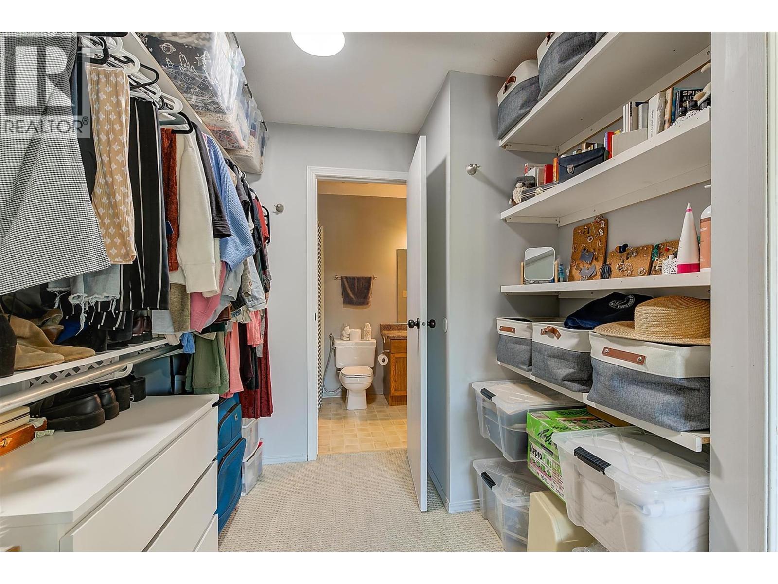 313 3842 Gordon Drive, Kelowna