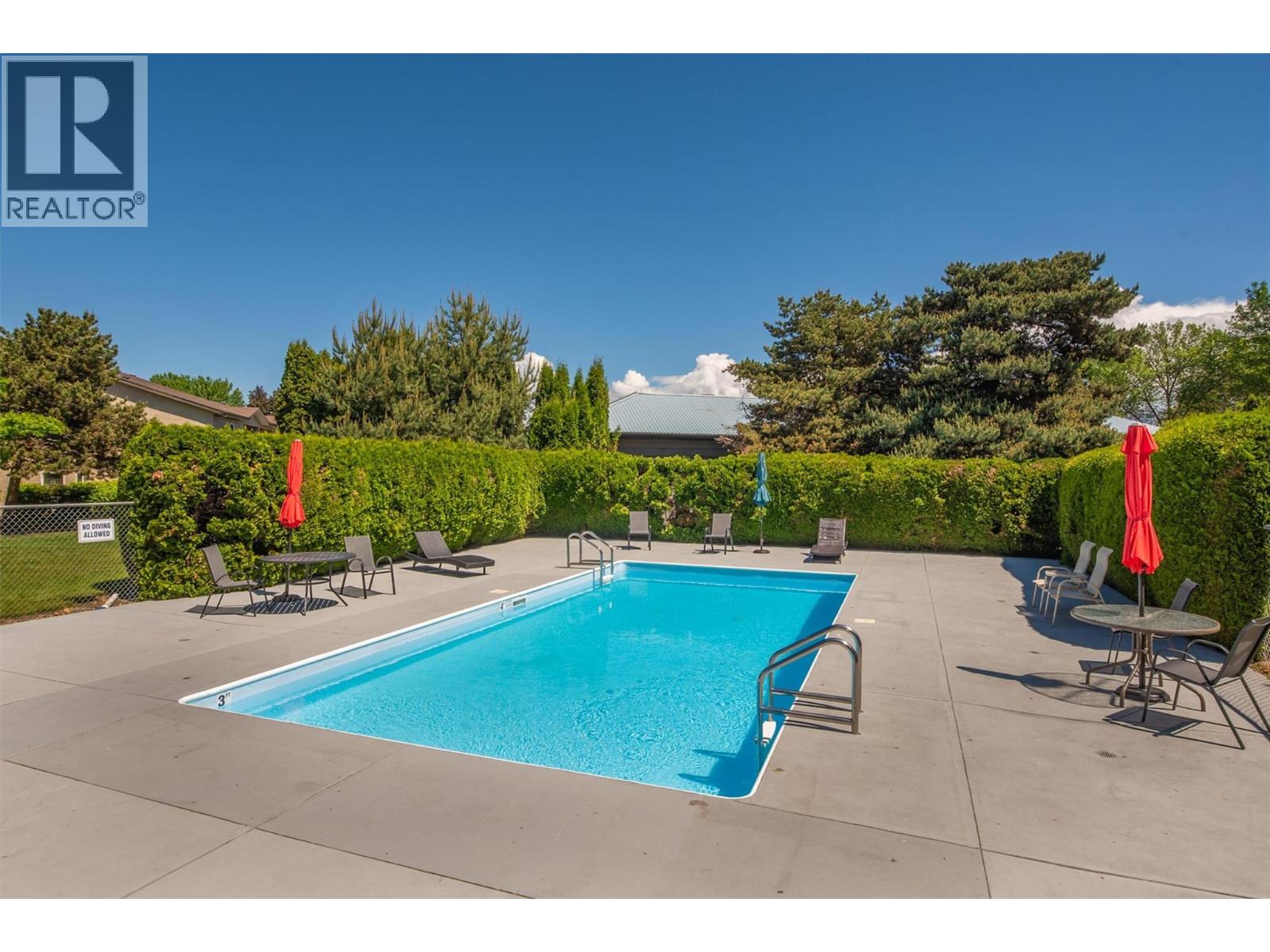 313 3842 Gordon Drive, Kelowna