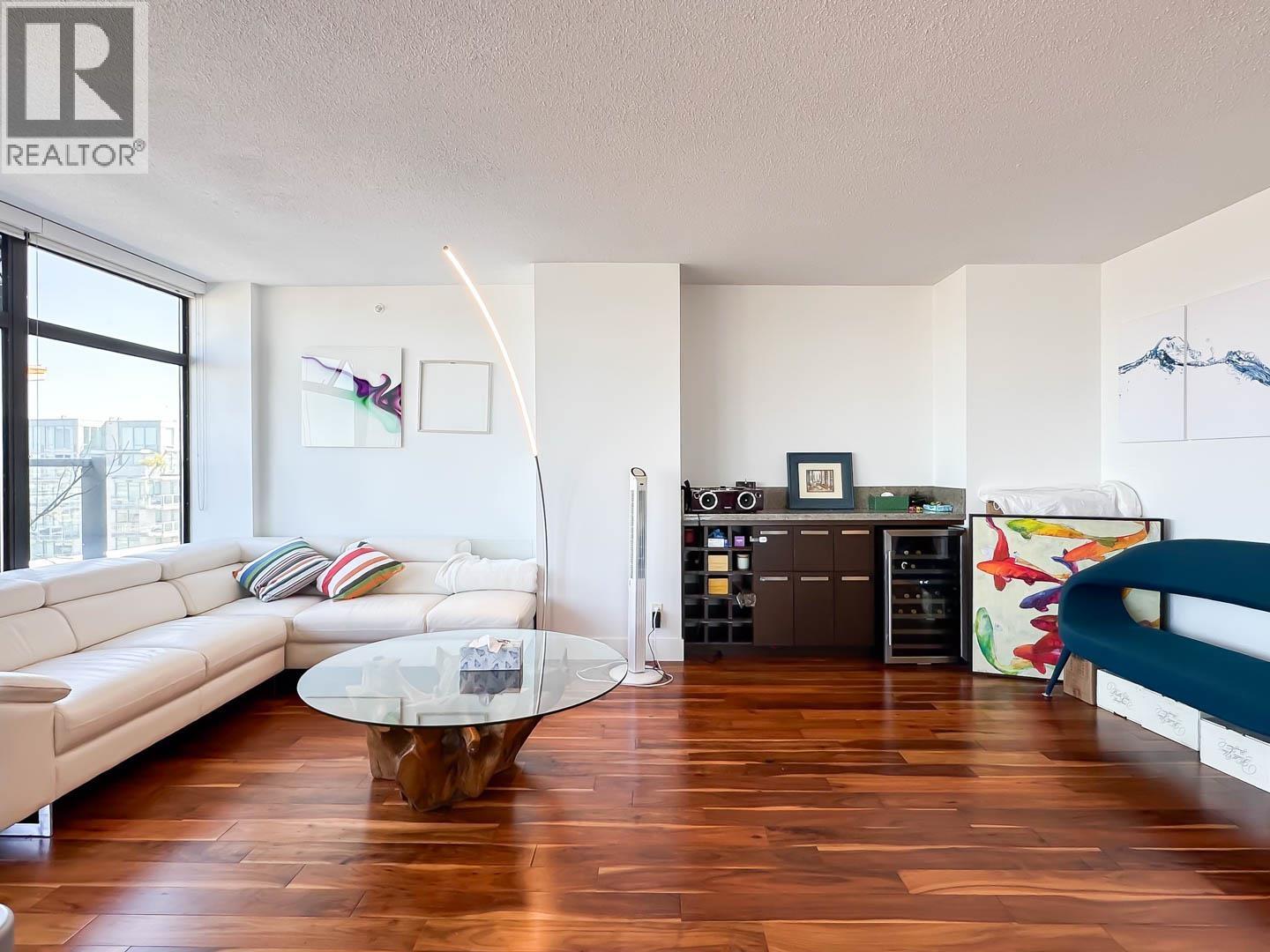 #1802-5811 NO. 3 Road, Richmond