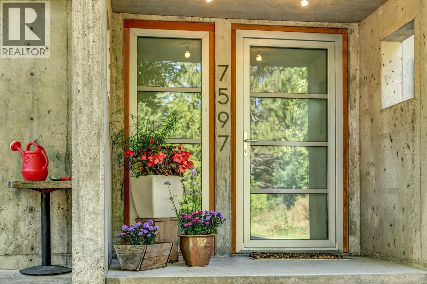 7597 PEMBERTON MEADOWS ROAD, Pemberton