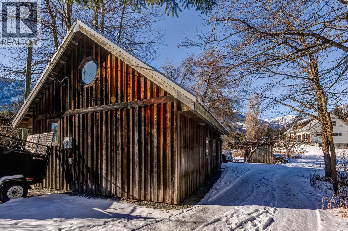 7597 PEMBERTON MEADOWS ROAD, Pemberton