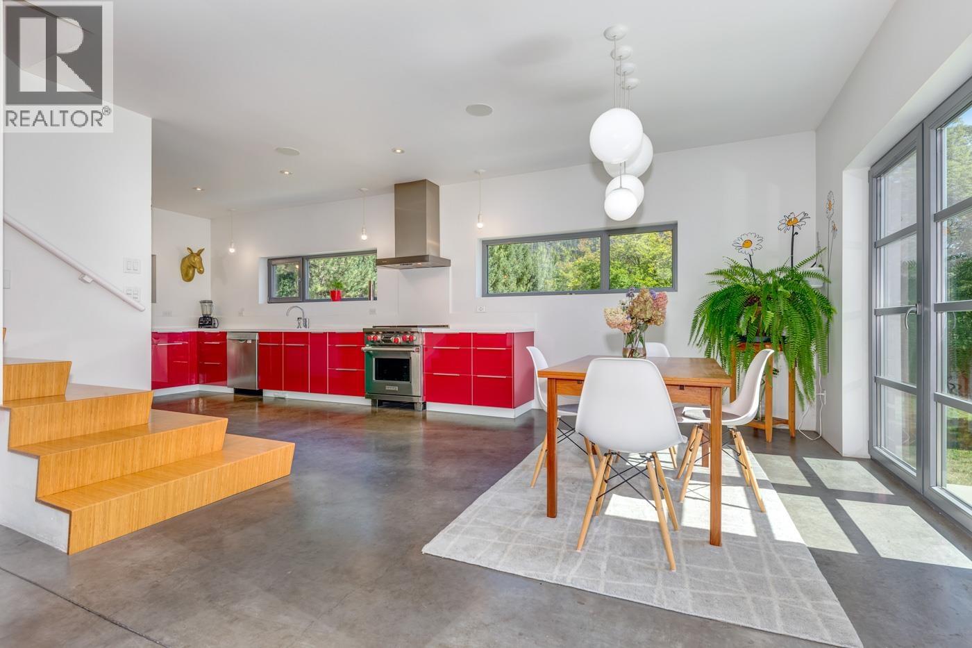 7597 PEMBERTON MEADOWS ROAD, Pemberton