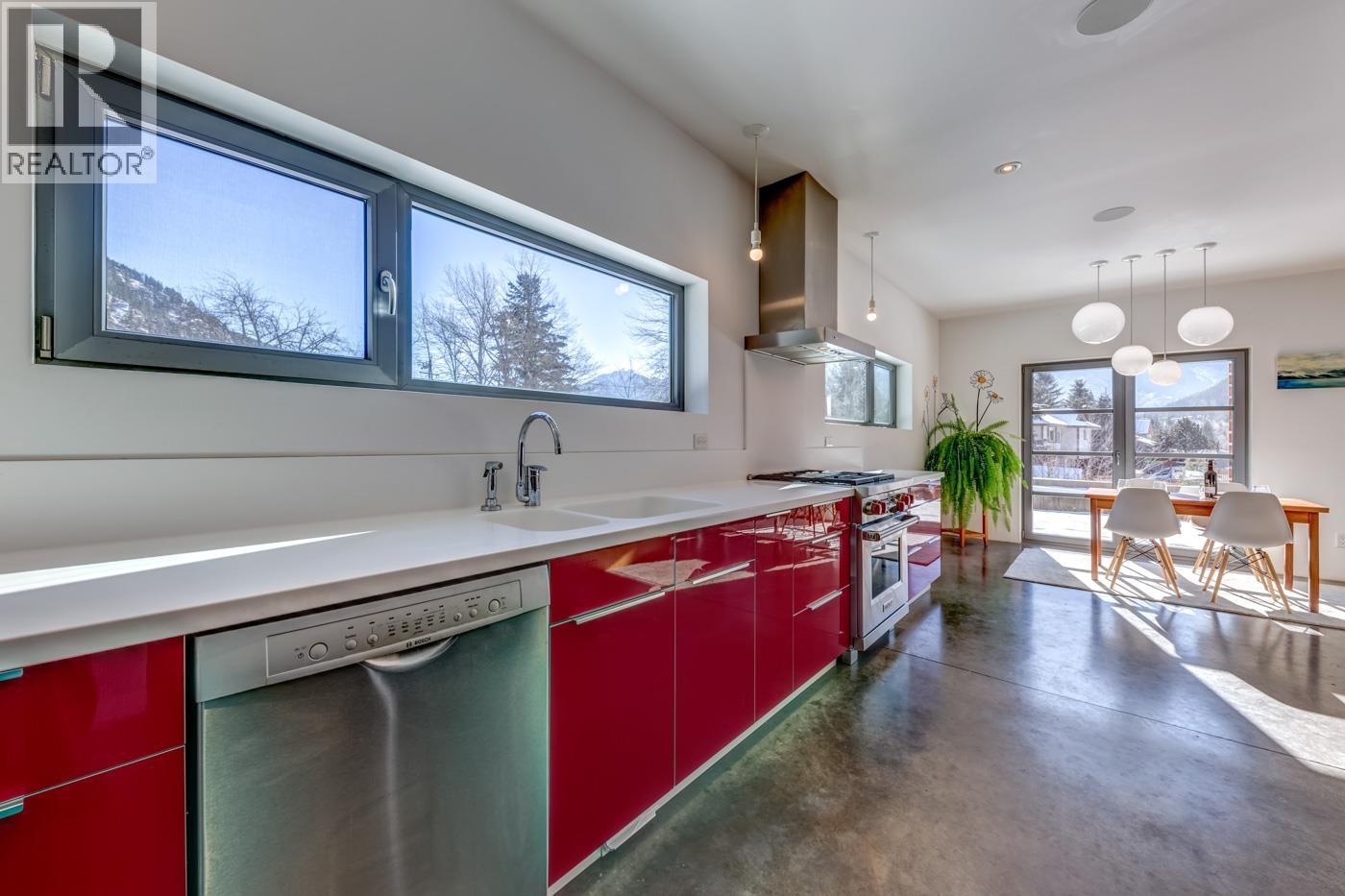 7597 PEMBERTON MEADOWS ROAD, Pemberton