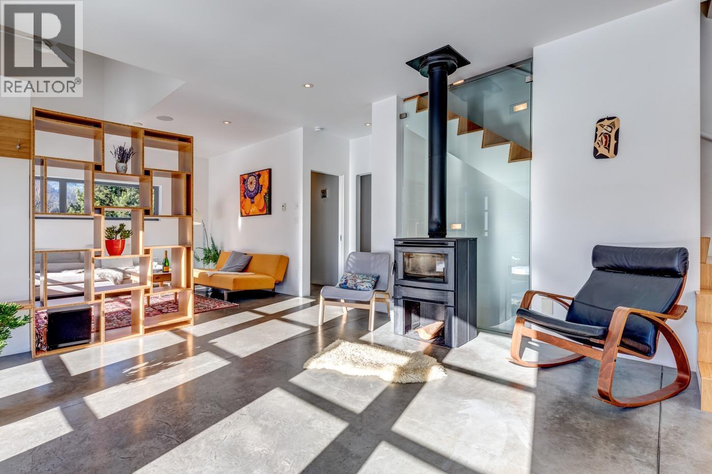 7597 PEMBERTON MEADOWS ROAD, Pemberton