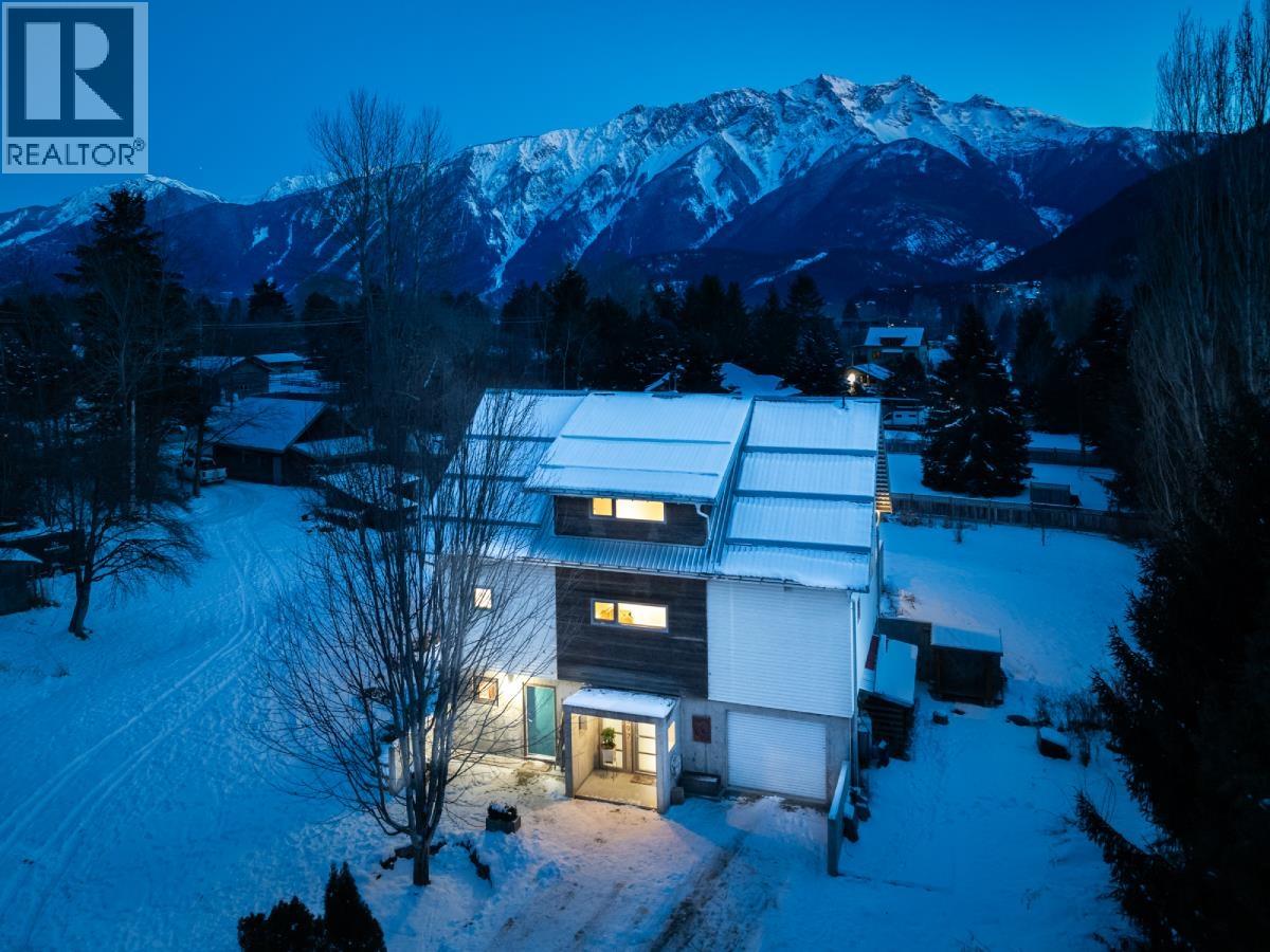 7597 PEMBERTON MEADOWS ROAD, Pemberton