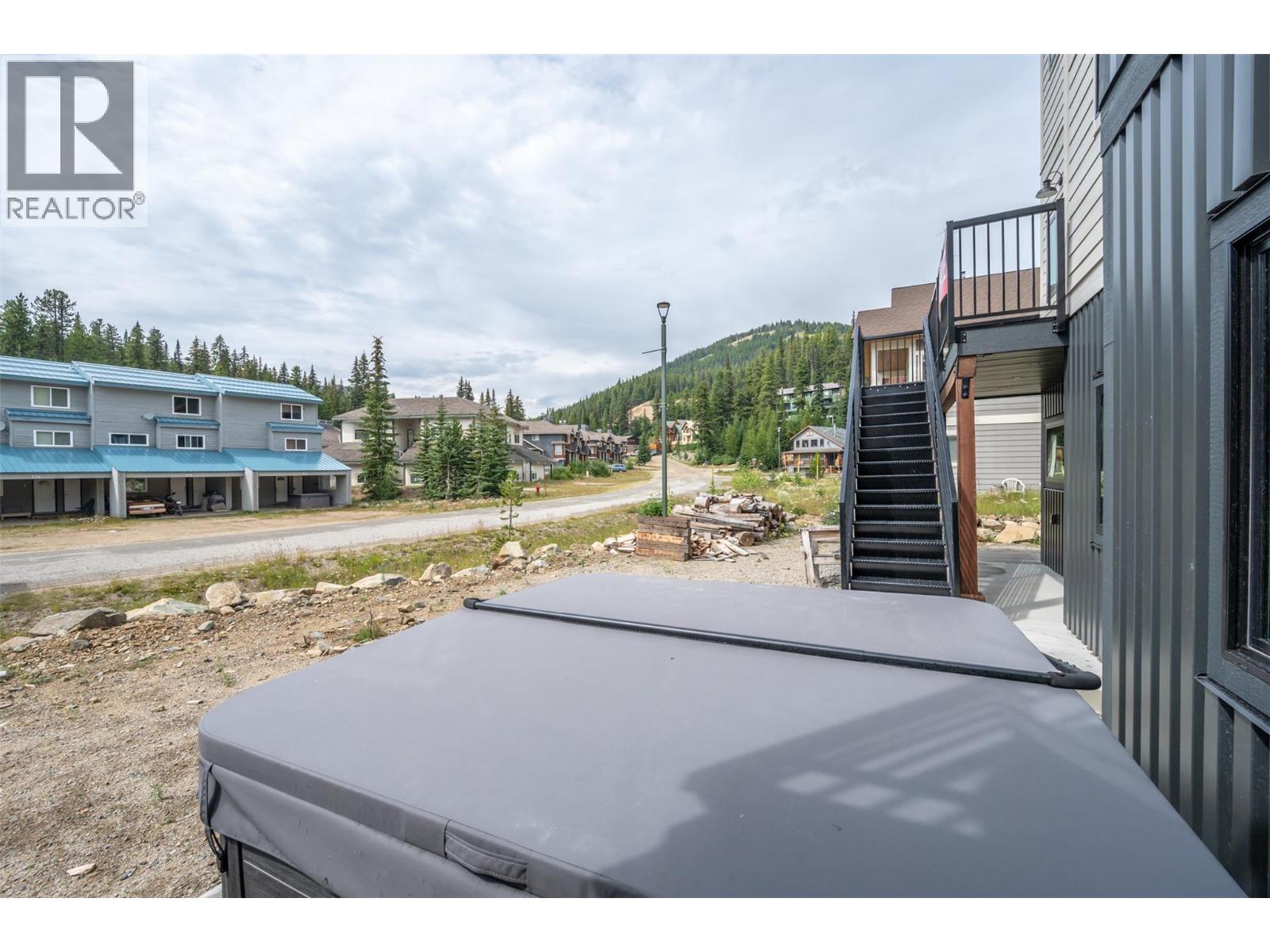 SL1 144 CLEARVIEW Crescent, Penticton