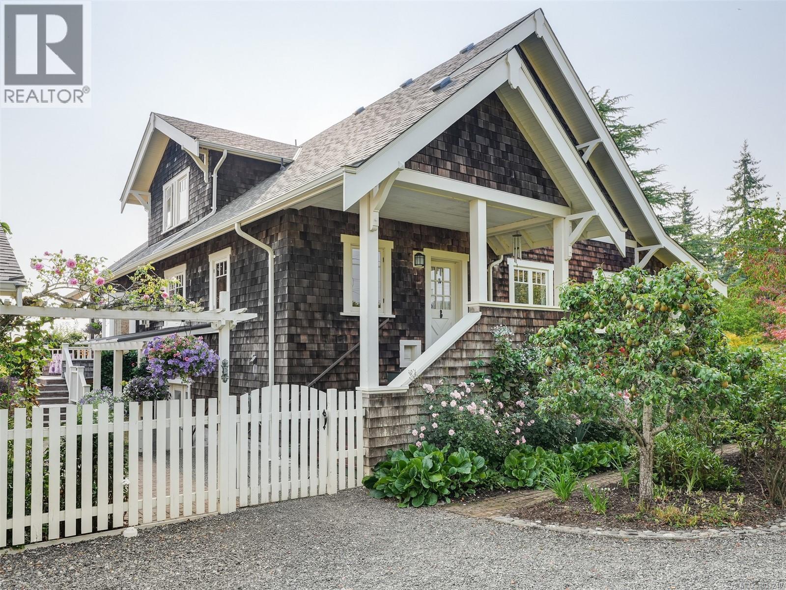 1974 Hovey Rd, Central Saanich