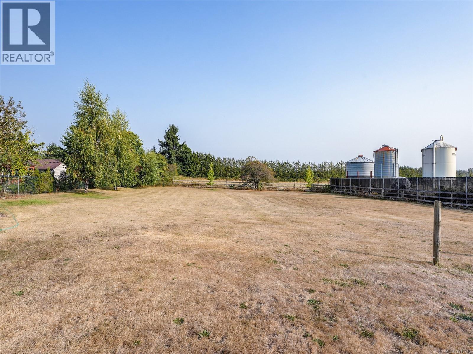 1974 Hovey Rd, Central Saanich