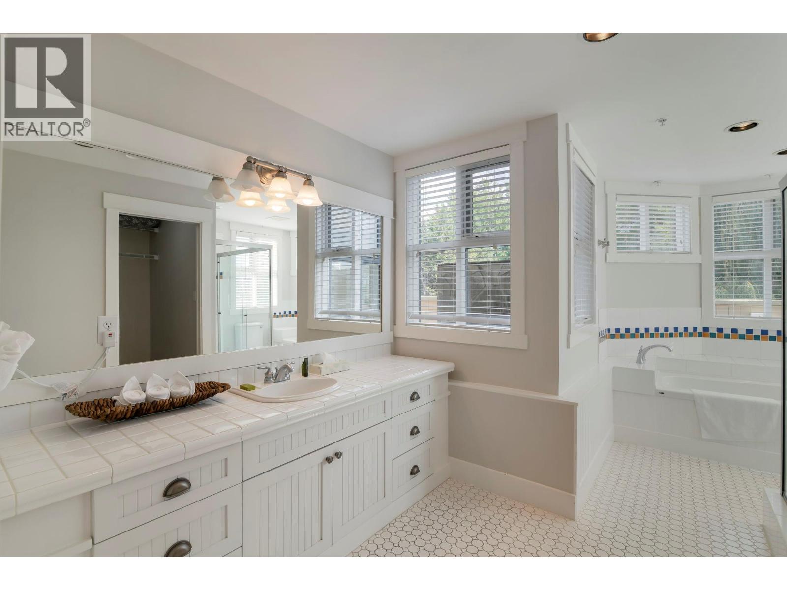 121 3880 Truswell Road, Kelowna