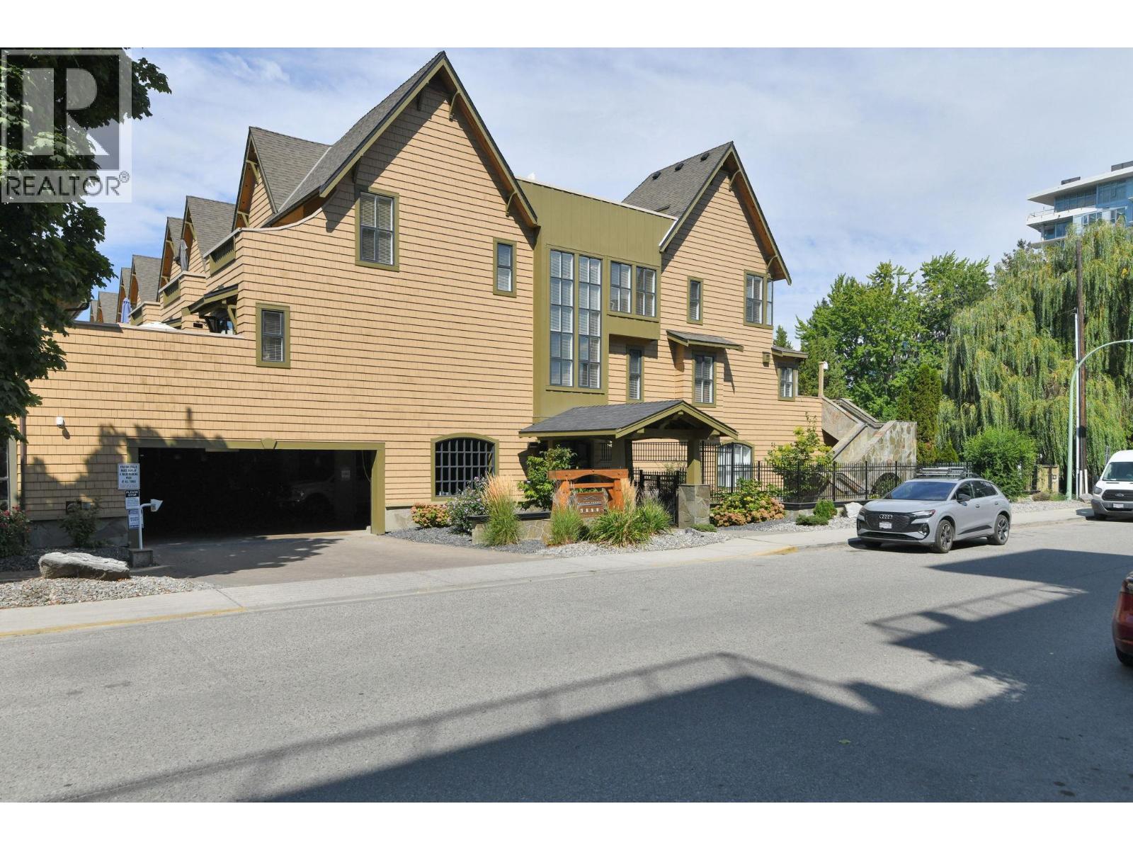 121 3880 Truswell Road, Kelowna