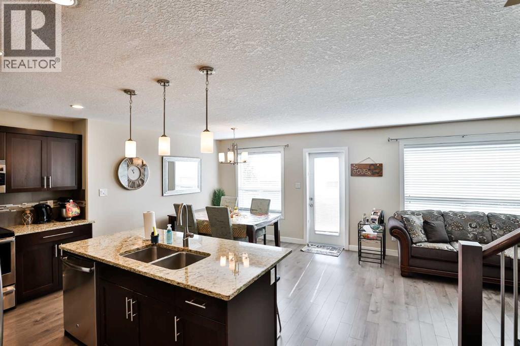 Single Family House for Sale in  Mt Sundance Landing W Sunridge Lethbridge 