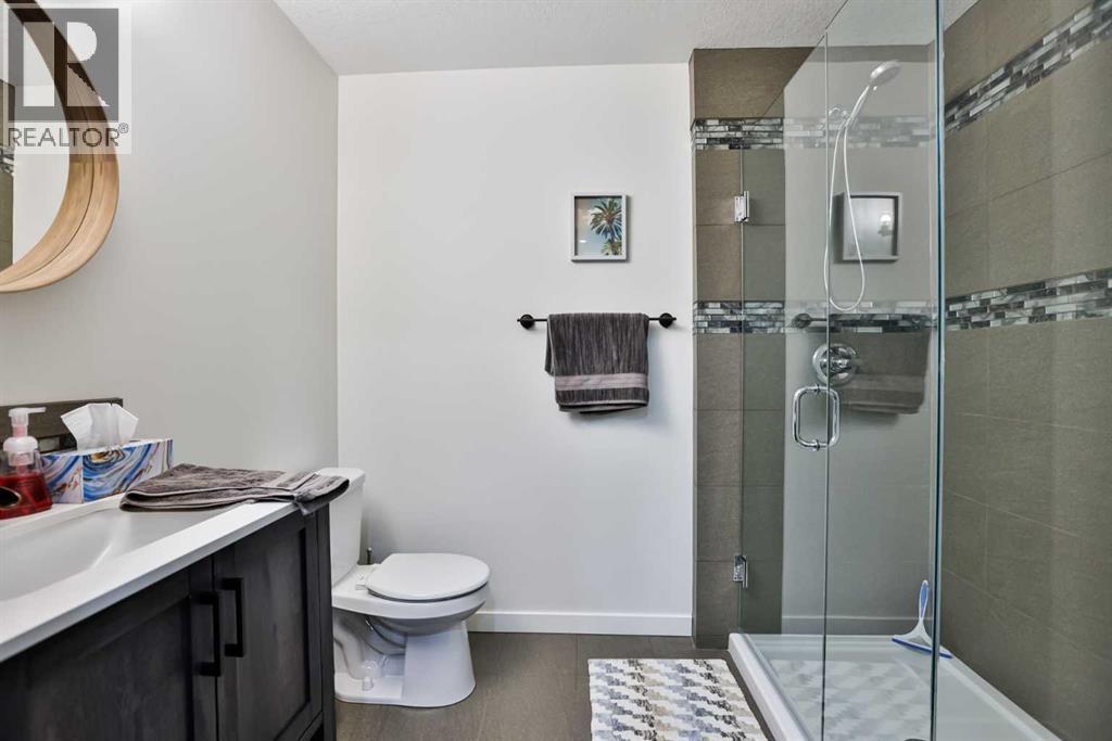 Single Family House for Sale in  Mt Sundance Landing W Sunridge Lethbridge 