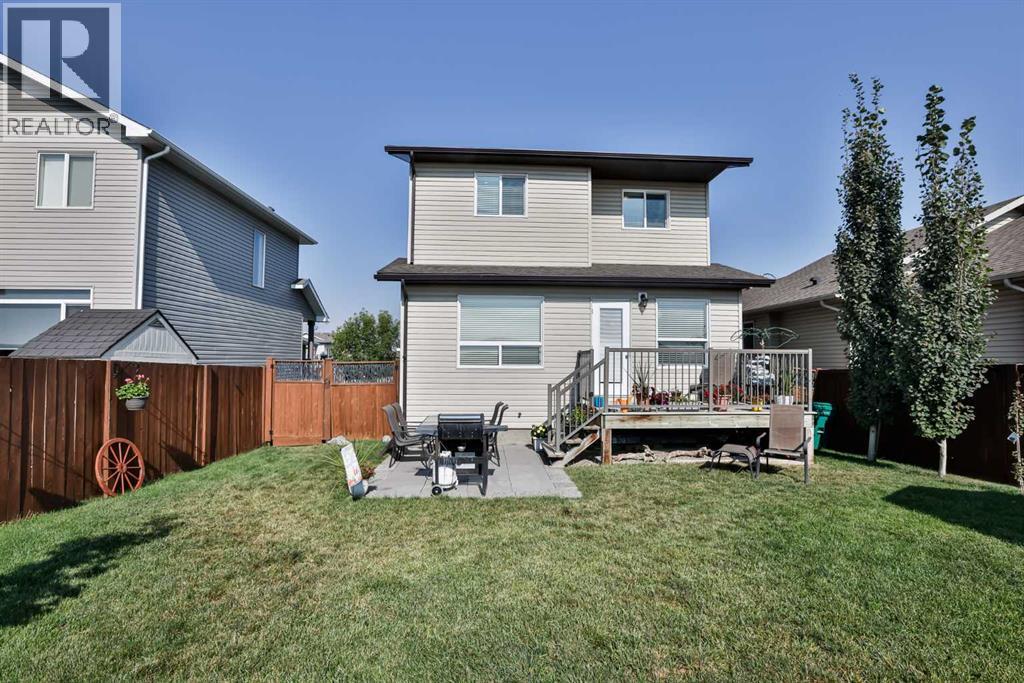 Single Family House for Sale in  Mt Sundance Landing W Sunridge Lethbridge 