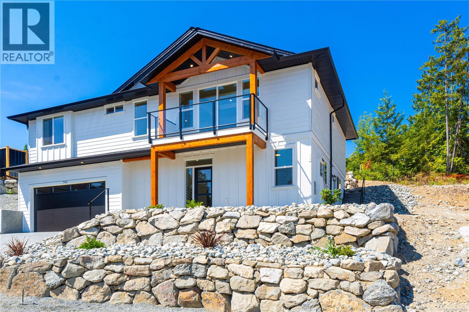 702 Stringer Way, Ladysmith