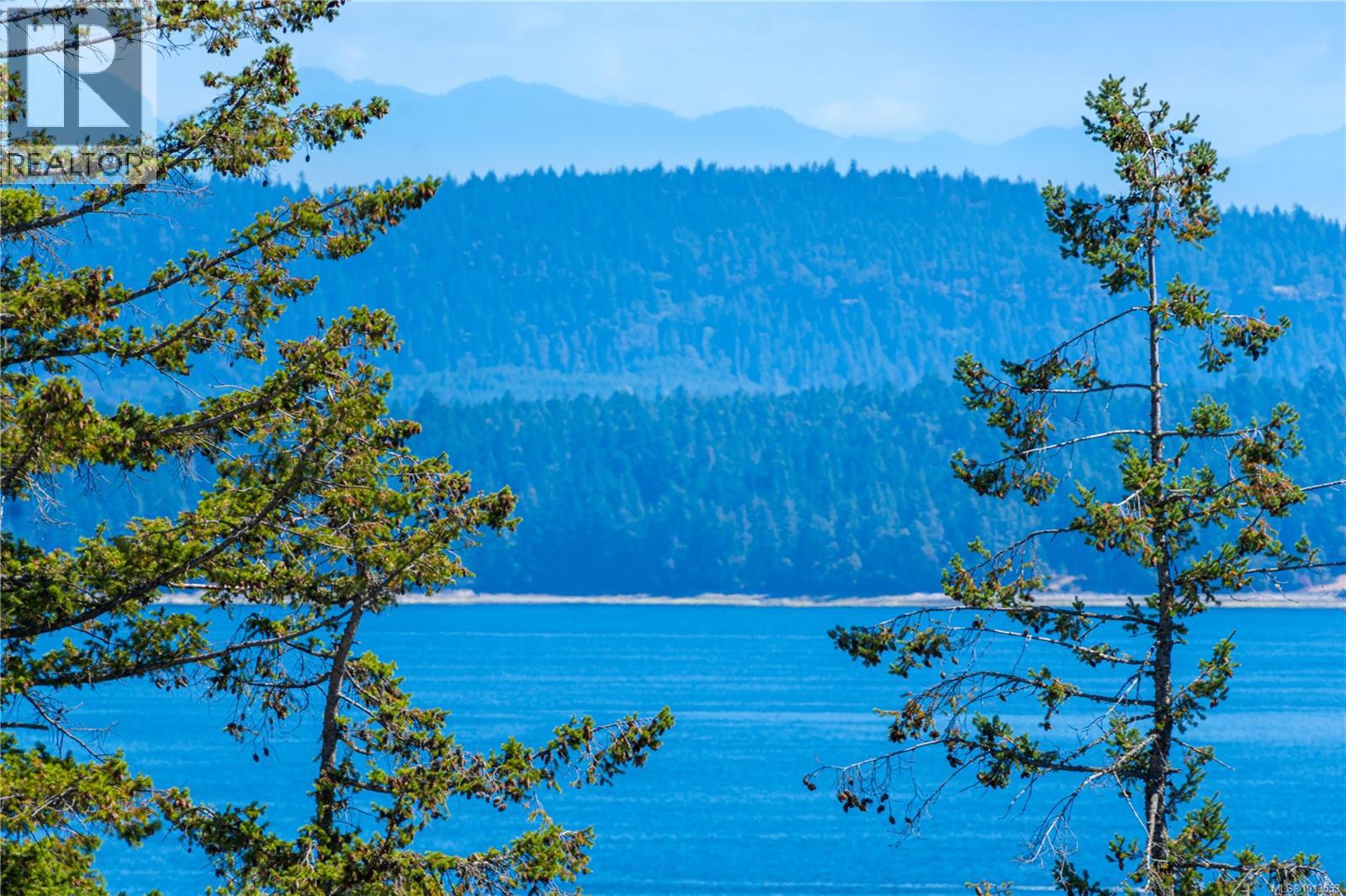 702 Stringer Way, Ladysmith