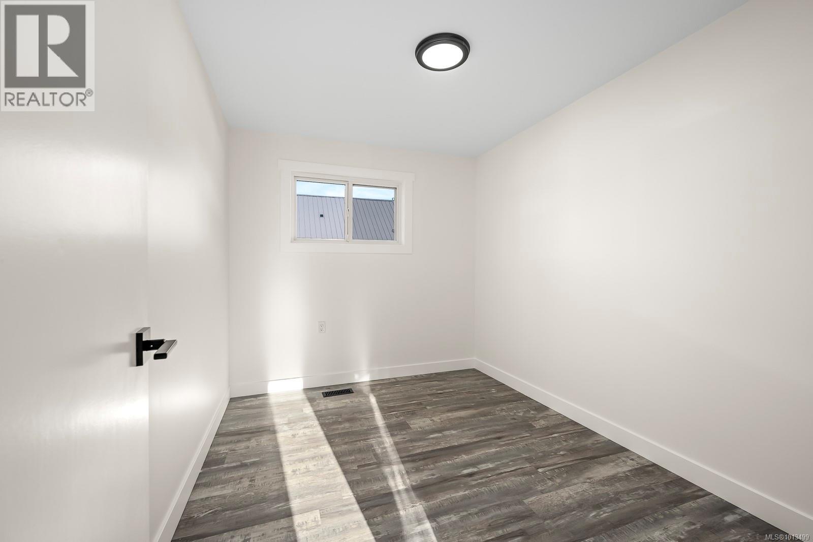 SL3 4703 Cumberland Rd, Cumberland