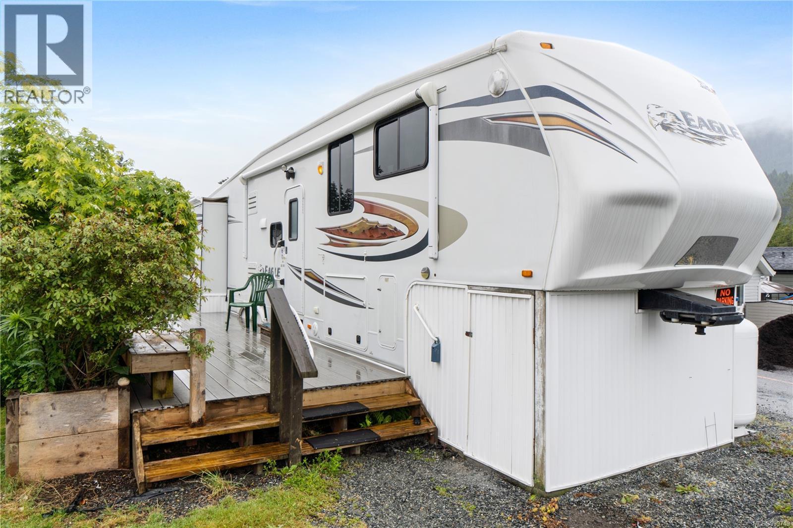 2139 Nimpkish Lake Way - 2