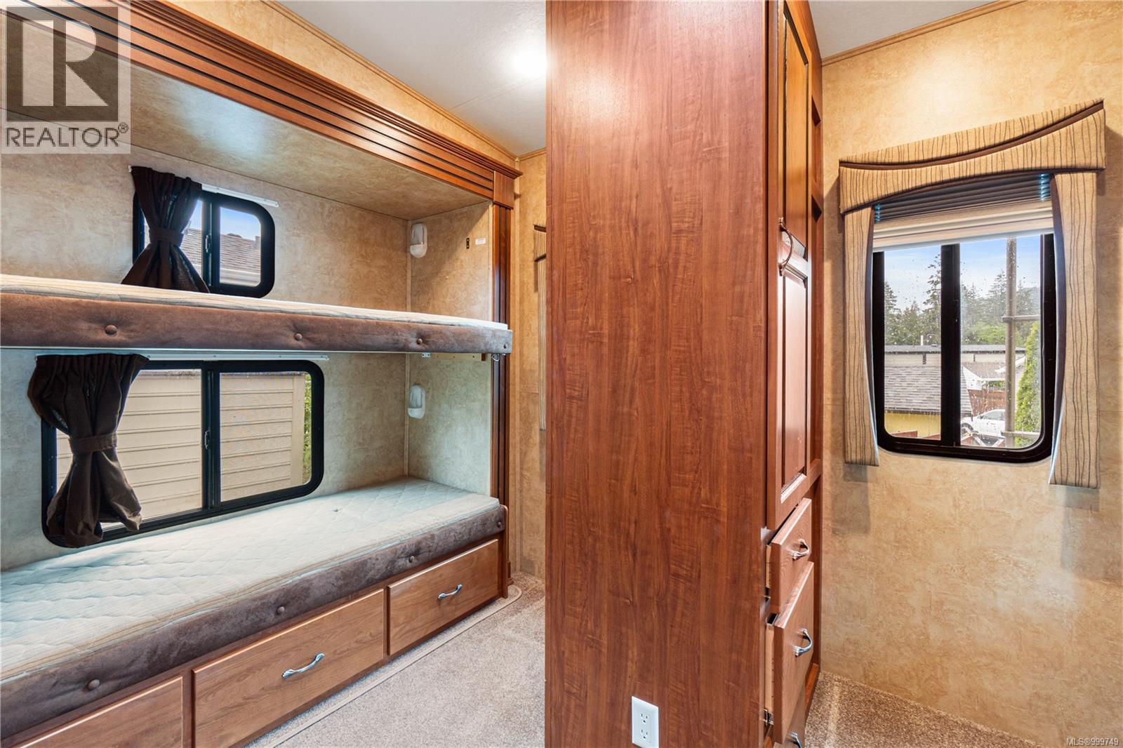 2139 Nimpkish Lake Way, Nanaimo