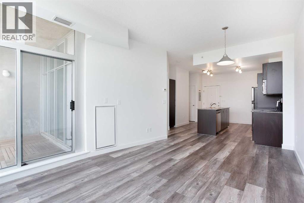 Single Family House for Sale in   Lake Fraser Drive SE Lake Bonavista Calgary 