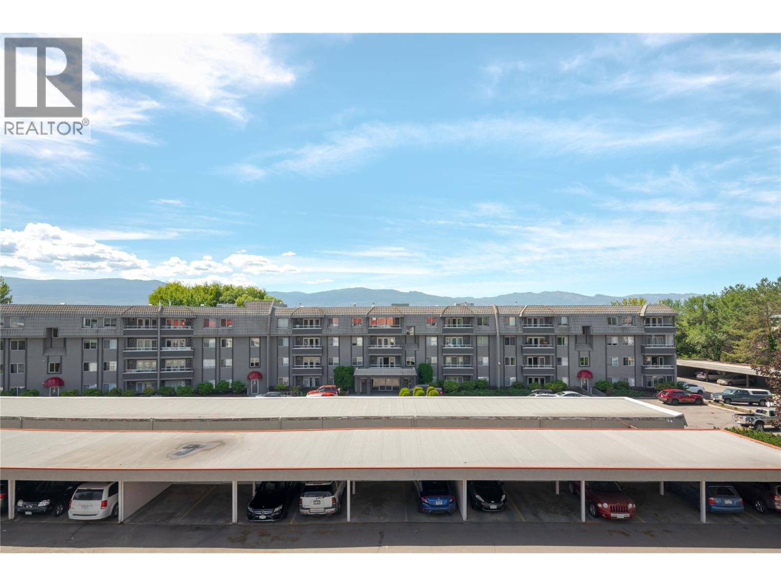 404 3155 DeMontreuil Court, Kelowna