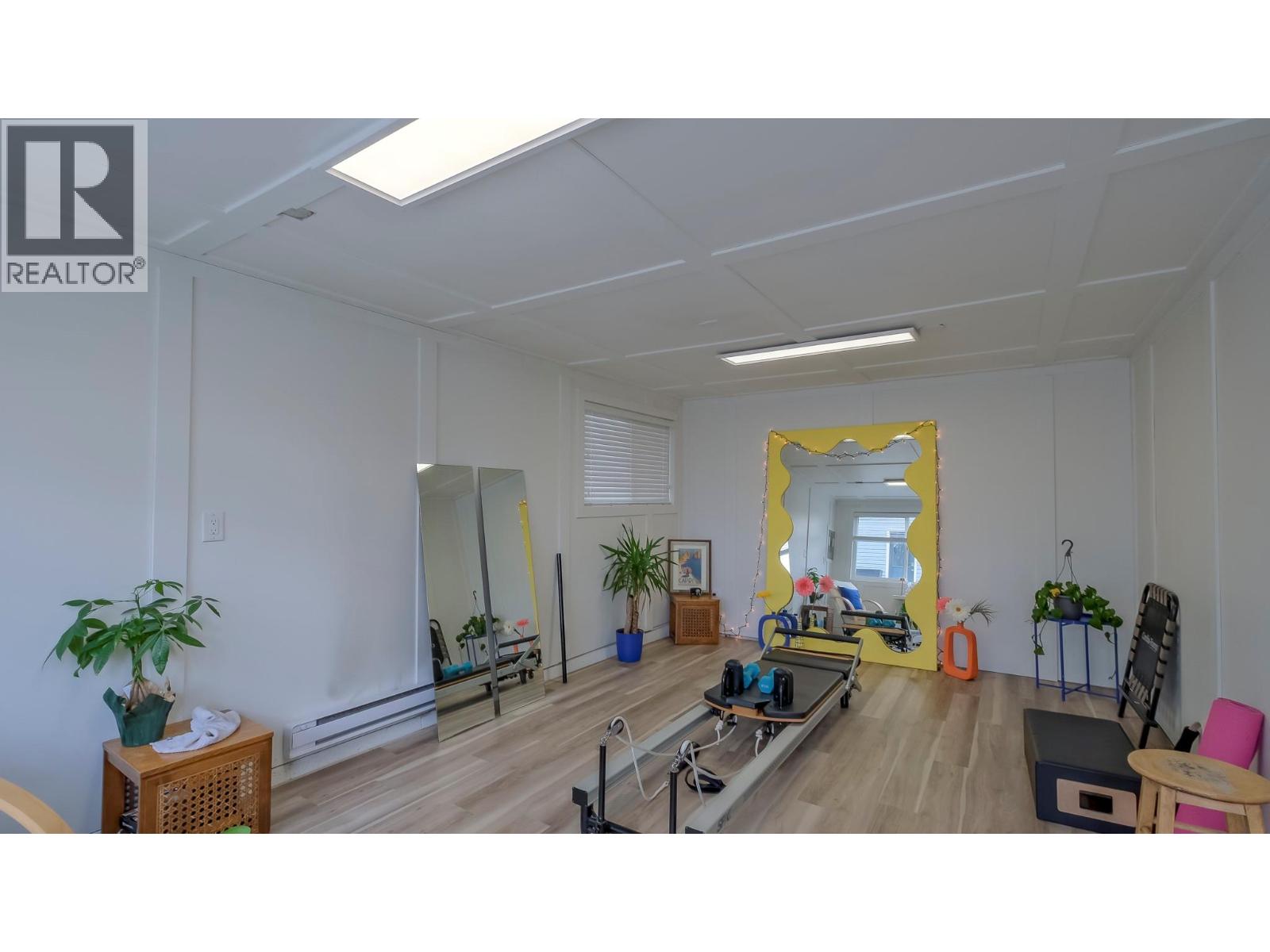  633 Glenwood Avenue, Kelowna