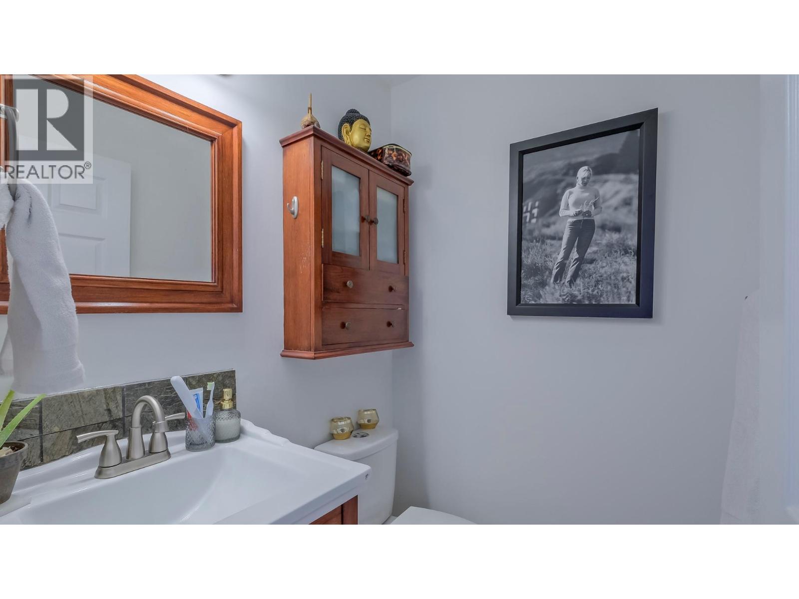  633 Glenwood Avenue, Kelowna