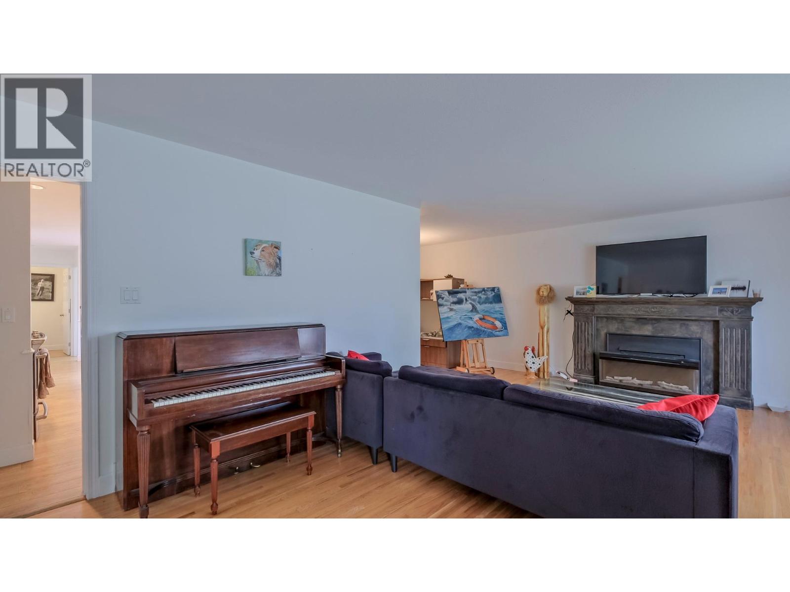  633 Glenwood Avenue, Kelowna
