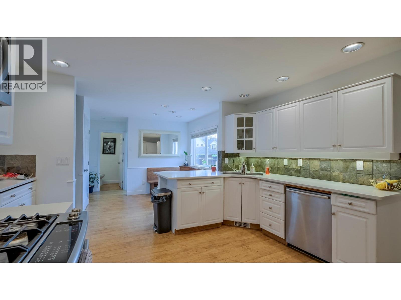  633 Glenwood Avenue, Kelowna