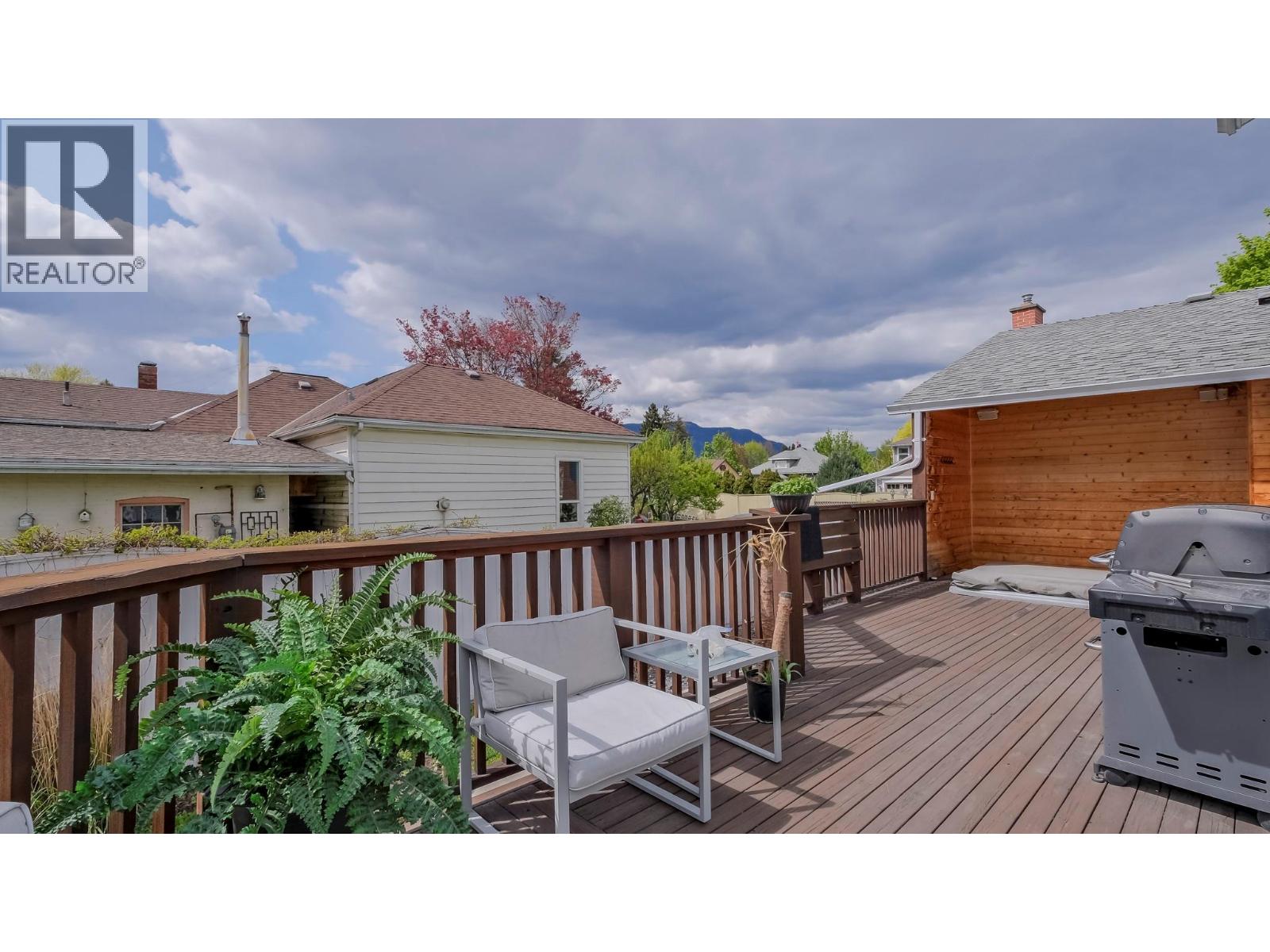  633 Glenwood Avenue, Kelowna