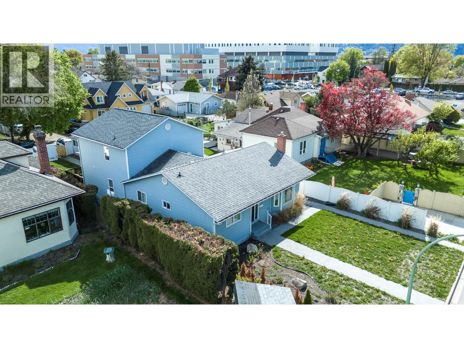  633 Glenwood Avenue, Kelowna