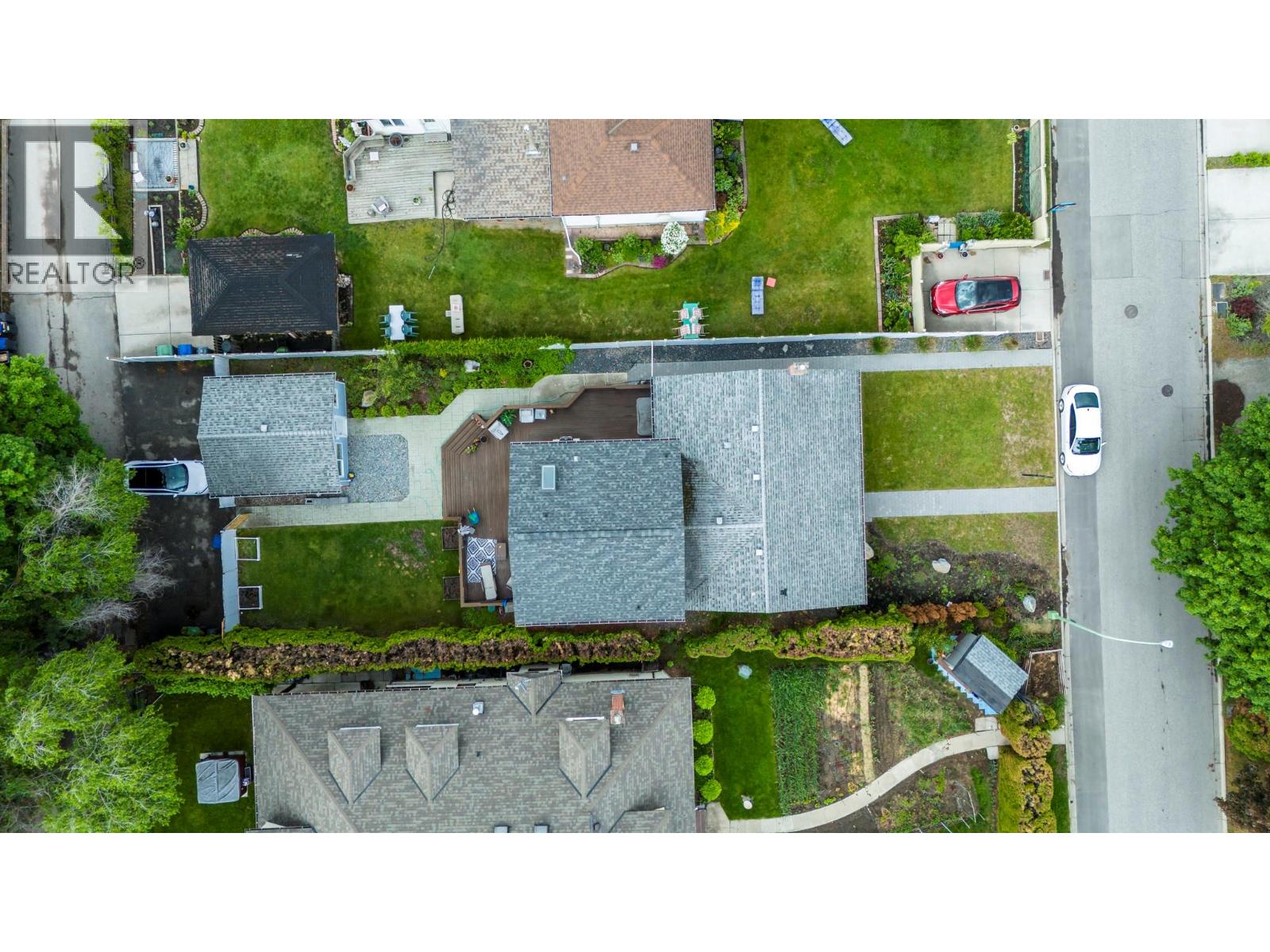  633 Glenwood Avenue, Kelowna