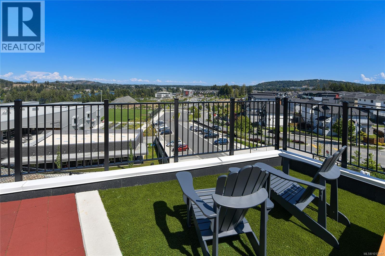302 1114 Samar Crescent, Langford